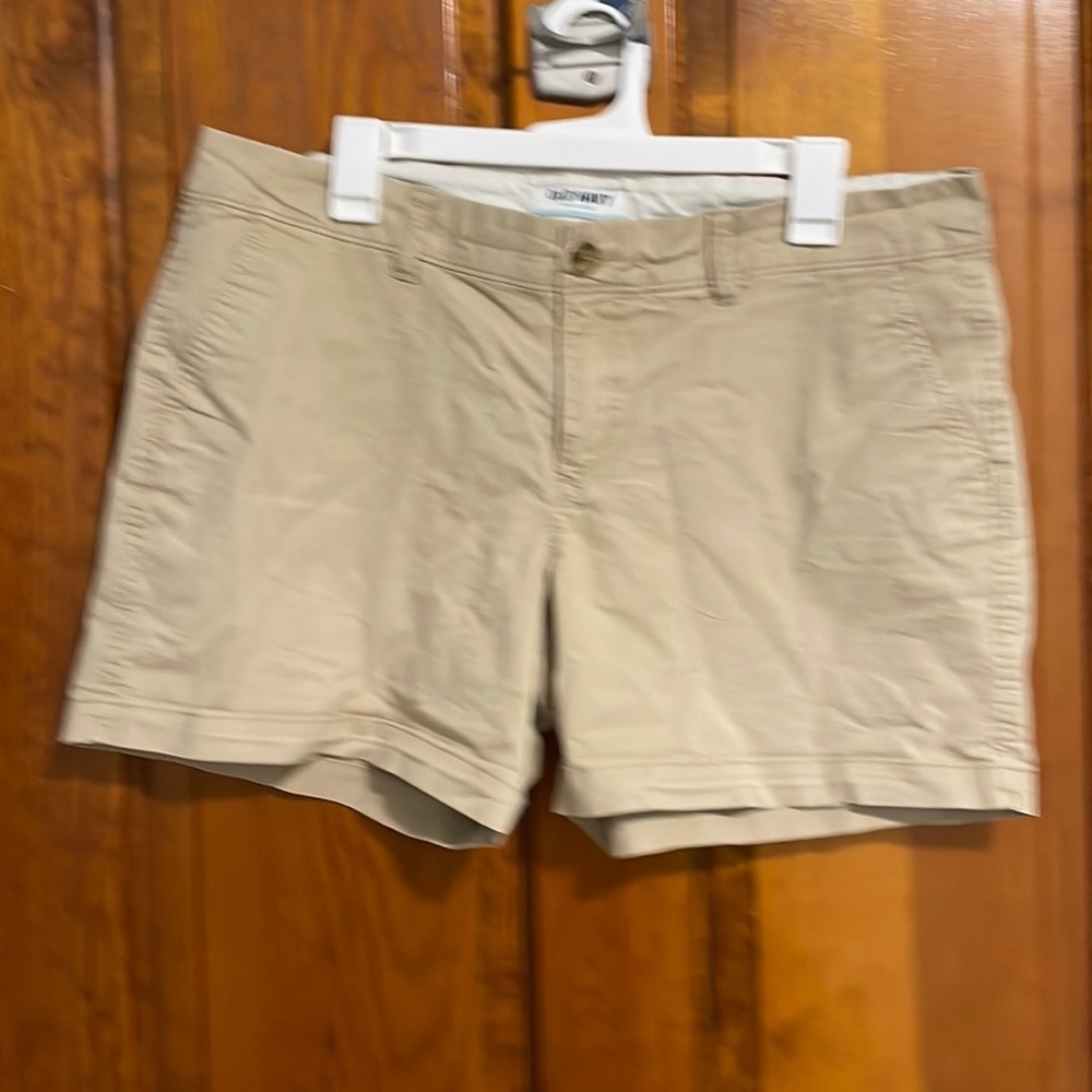 Old Navy khaki shorts